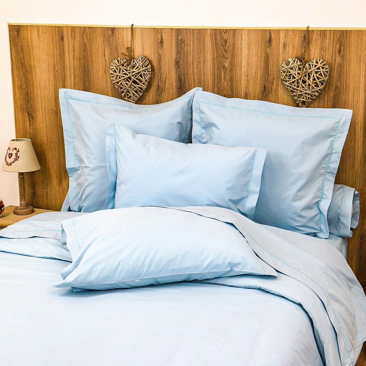 - Drap housse uni 200 fils en de coton bleu 140x190 cm