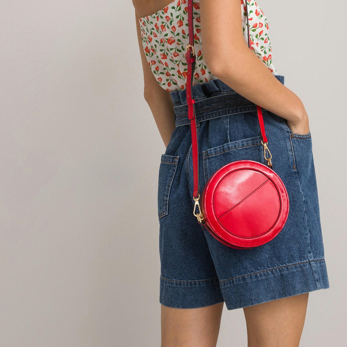 Sac à main rond vernis, à bandoulière