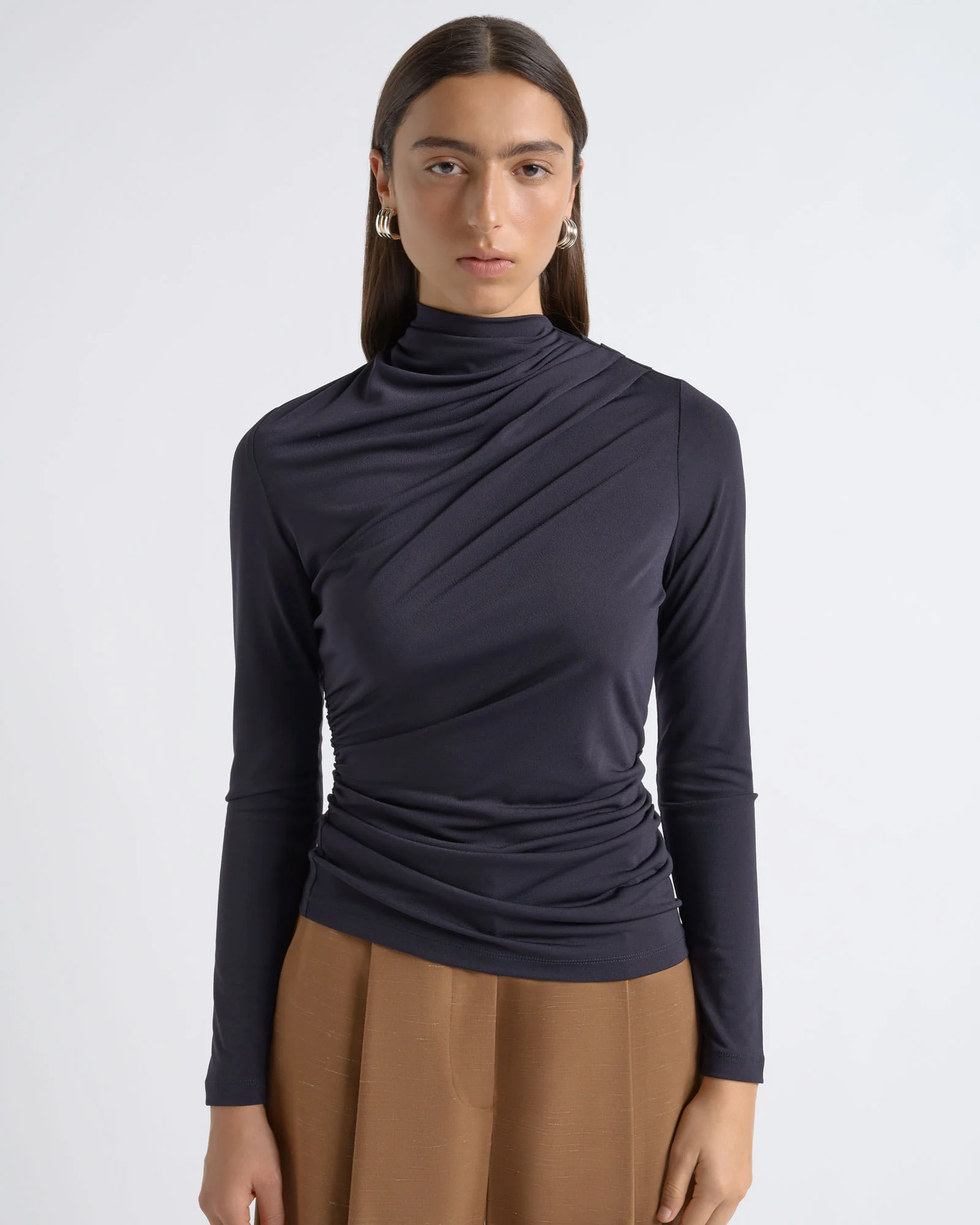 Crepe Mesh Gathered Top