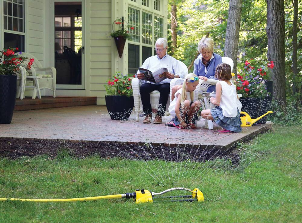 Dramm ColorStorm™ Oscillating Lawn Water Sprinkler, Assorted Colours, 3036 sq.ft