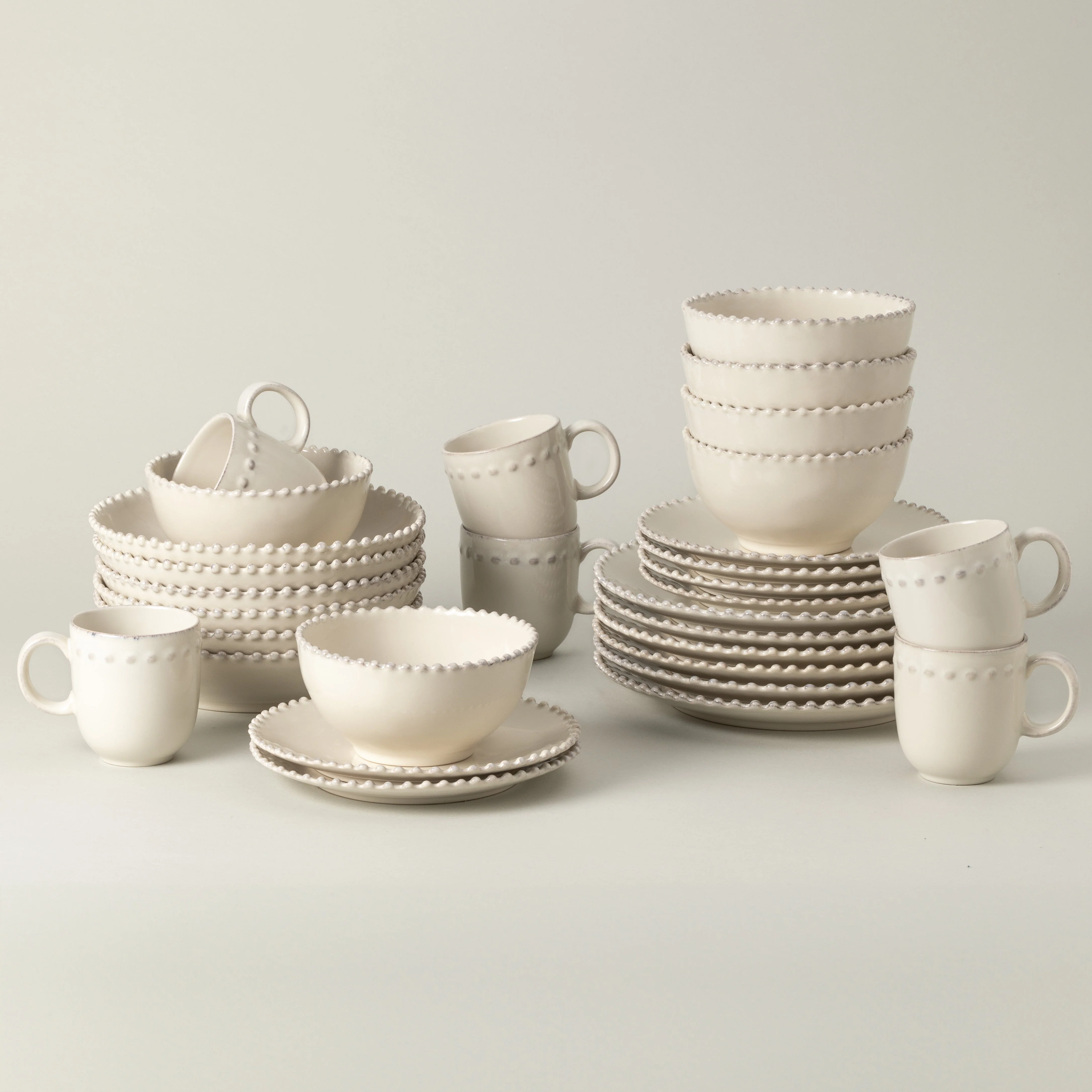 30-Piece Dinnerware Set with Mug Pearl