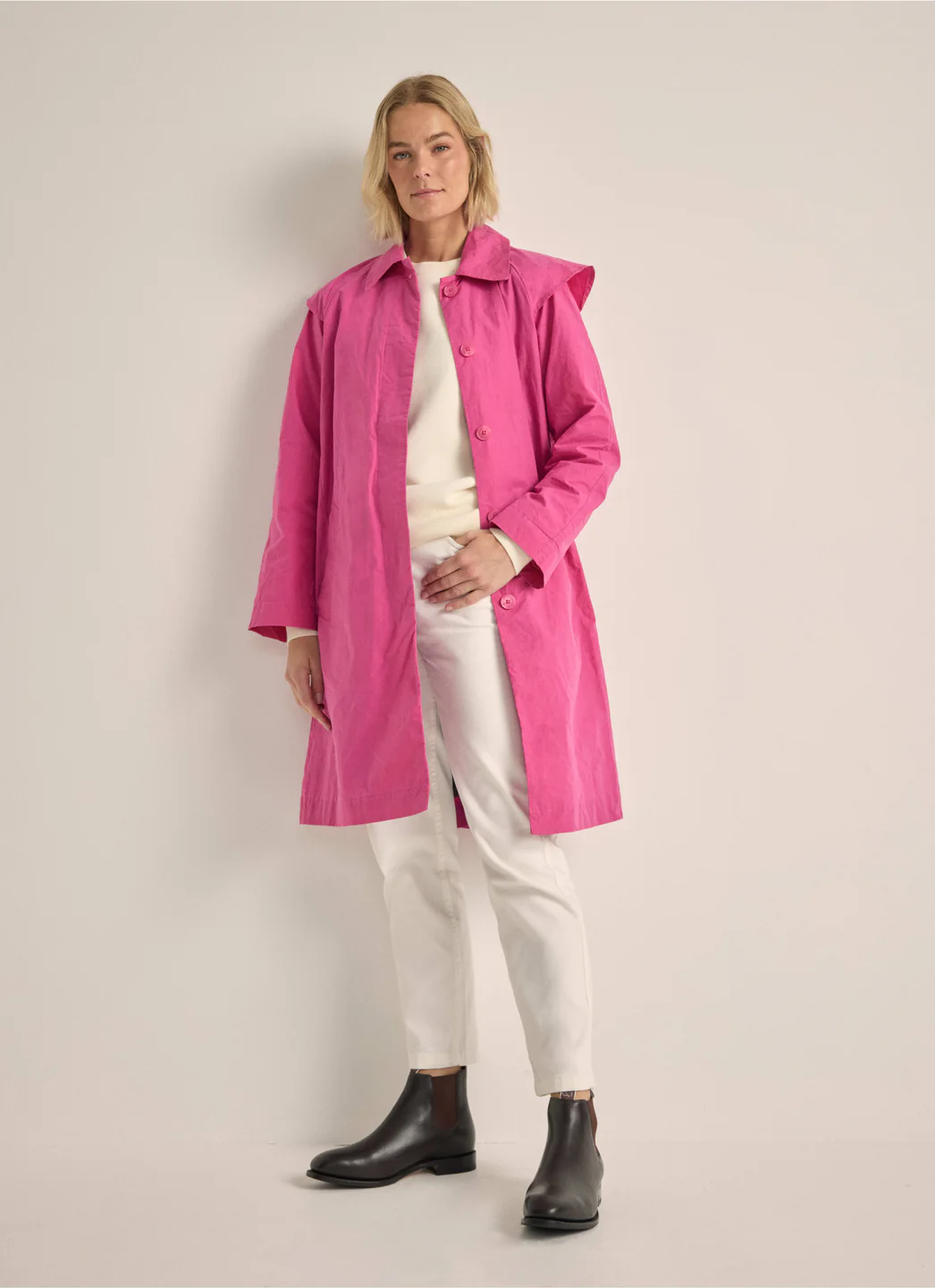 Women's Light Weight Town & Country Coat