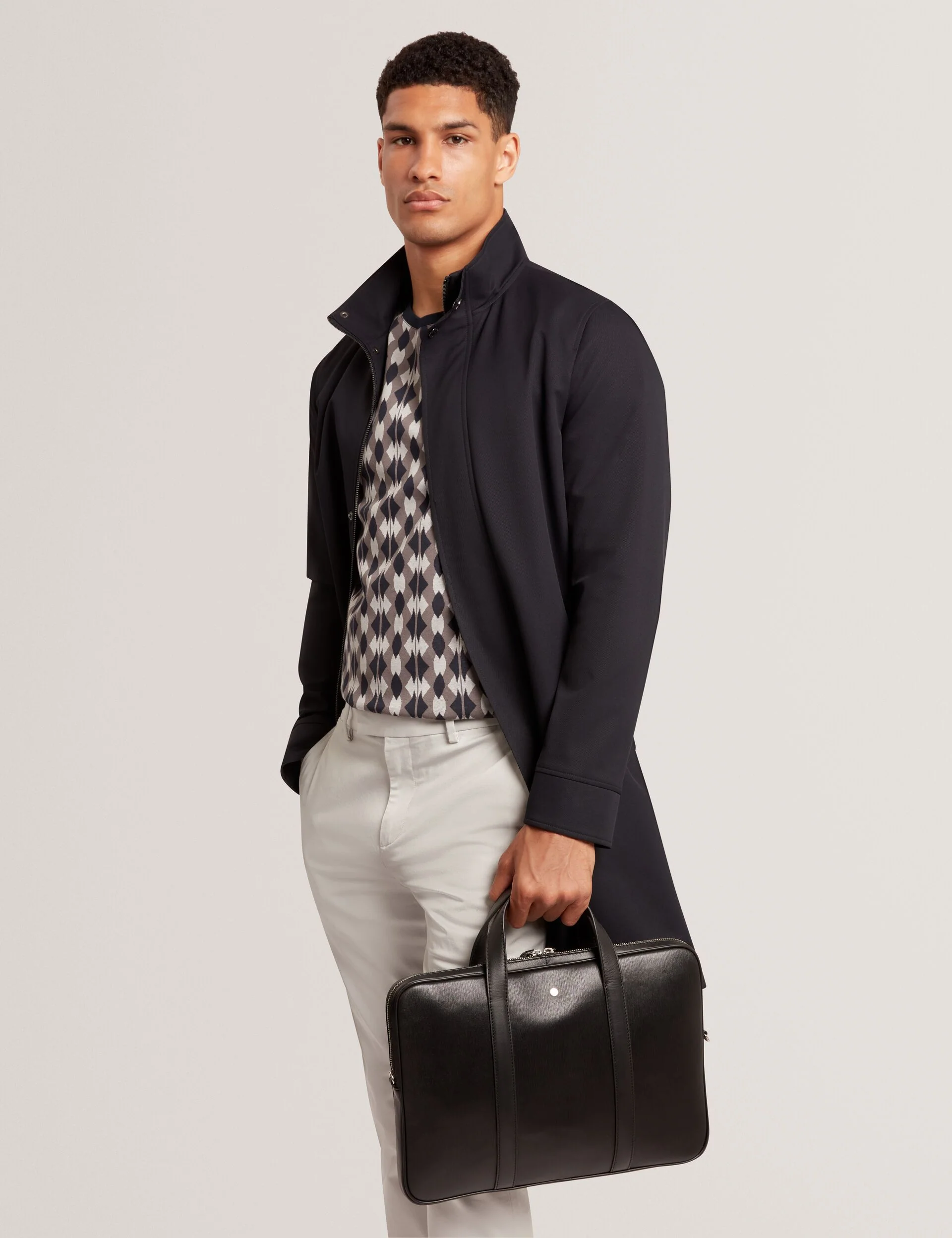 BAYLON | BLACK