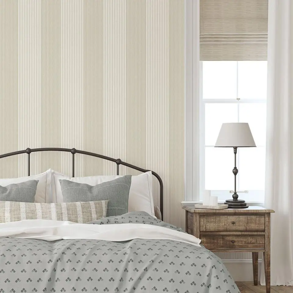 Sanders & Sanders behang strepen vergrijsd beige - 53 cm x 10.05 m