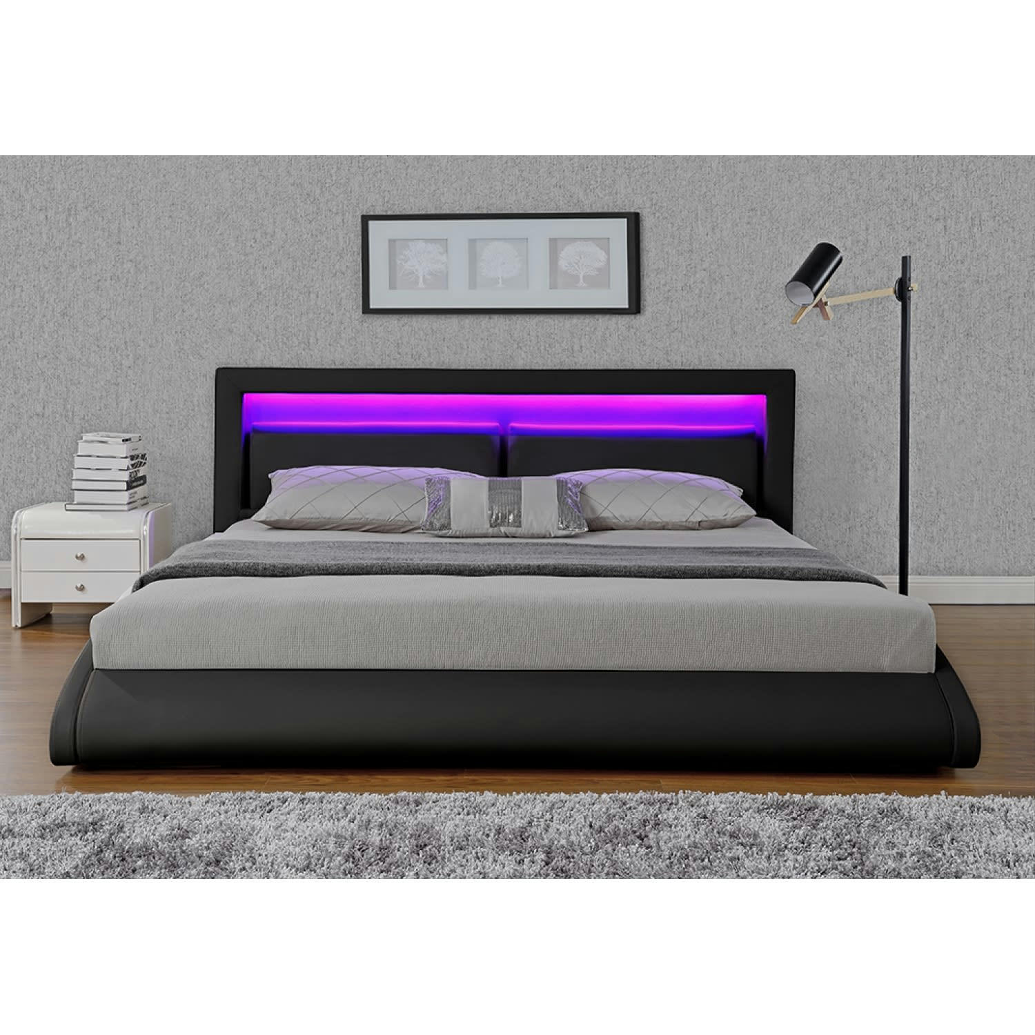 BRIXTON - Cadre de lit avec LED 140 x 190 cm en PU noir