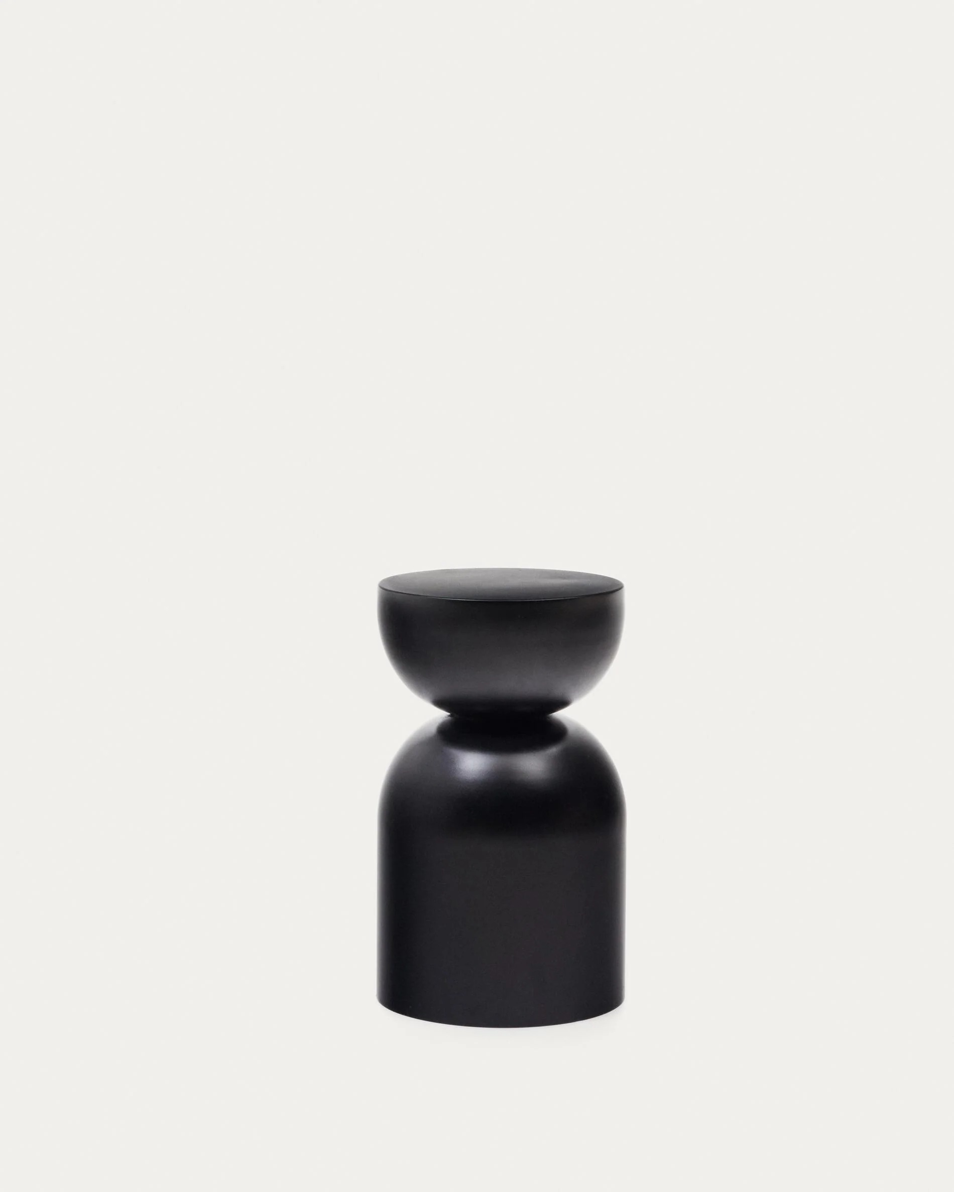 Rachell metal side table with glossy black painted finish Ø 30 cm