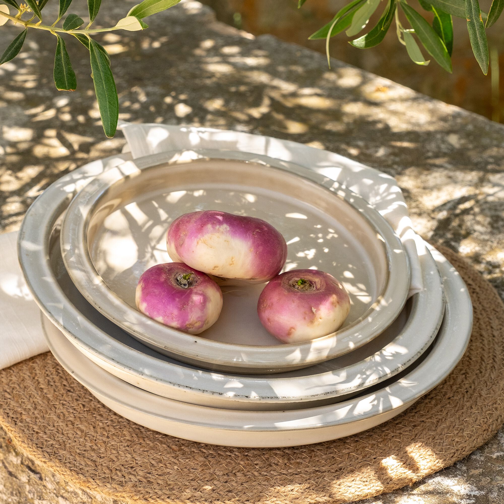 HALO - Assiette plate en grès D26cm - blanc ventoux