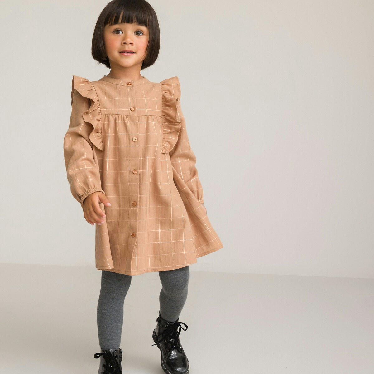 Robe manches longues à carreaux et à volants