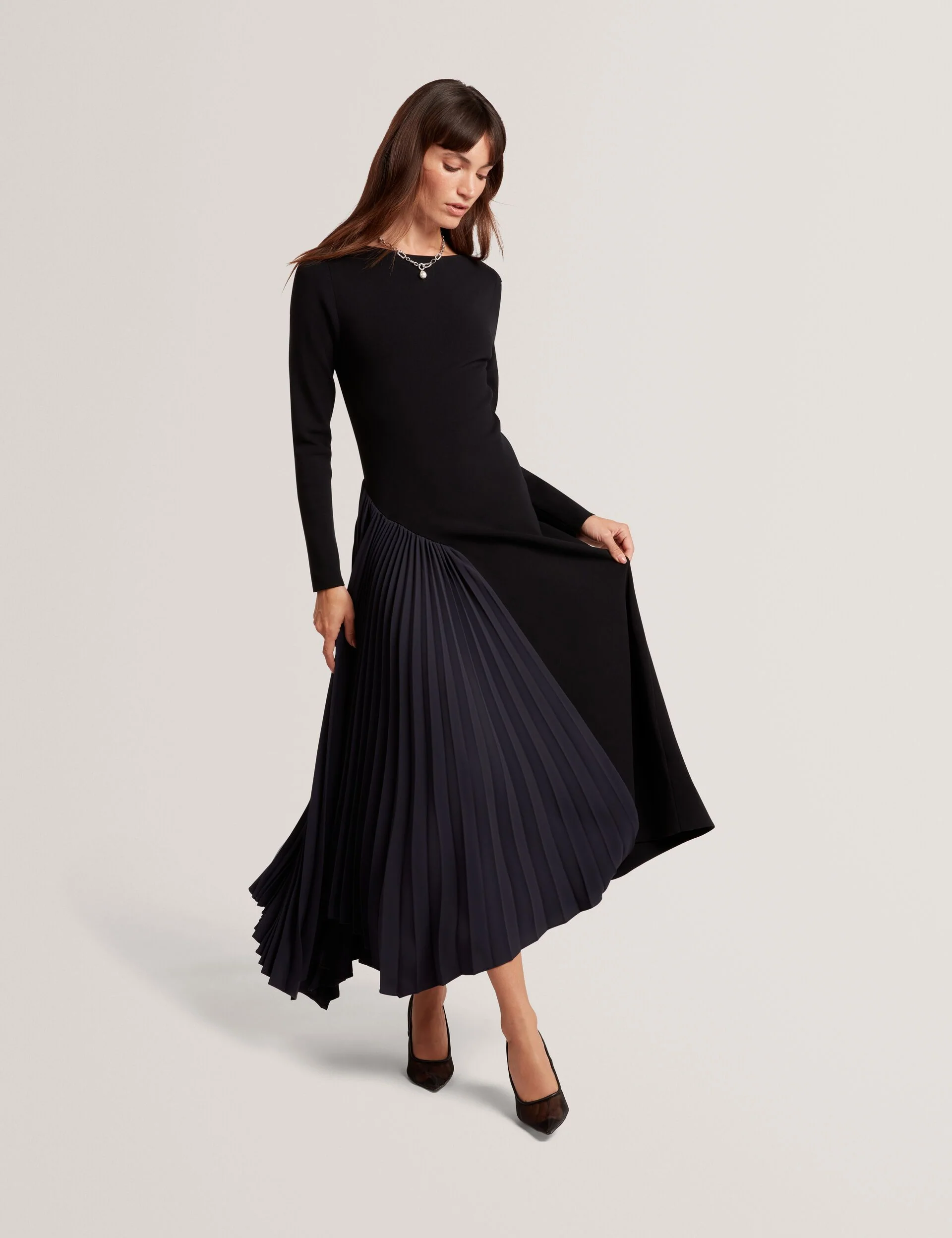 BELVIEE | NAVY