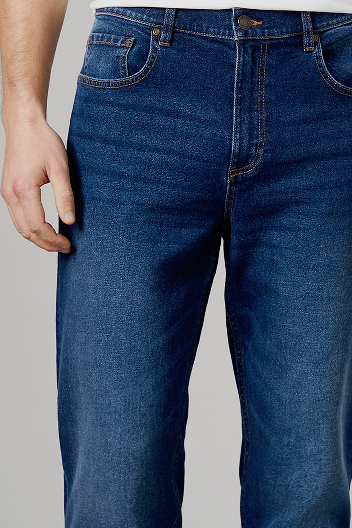Maine Dark Wash Premium Stretch Straight Fit Jeans