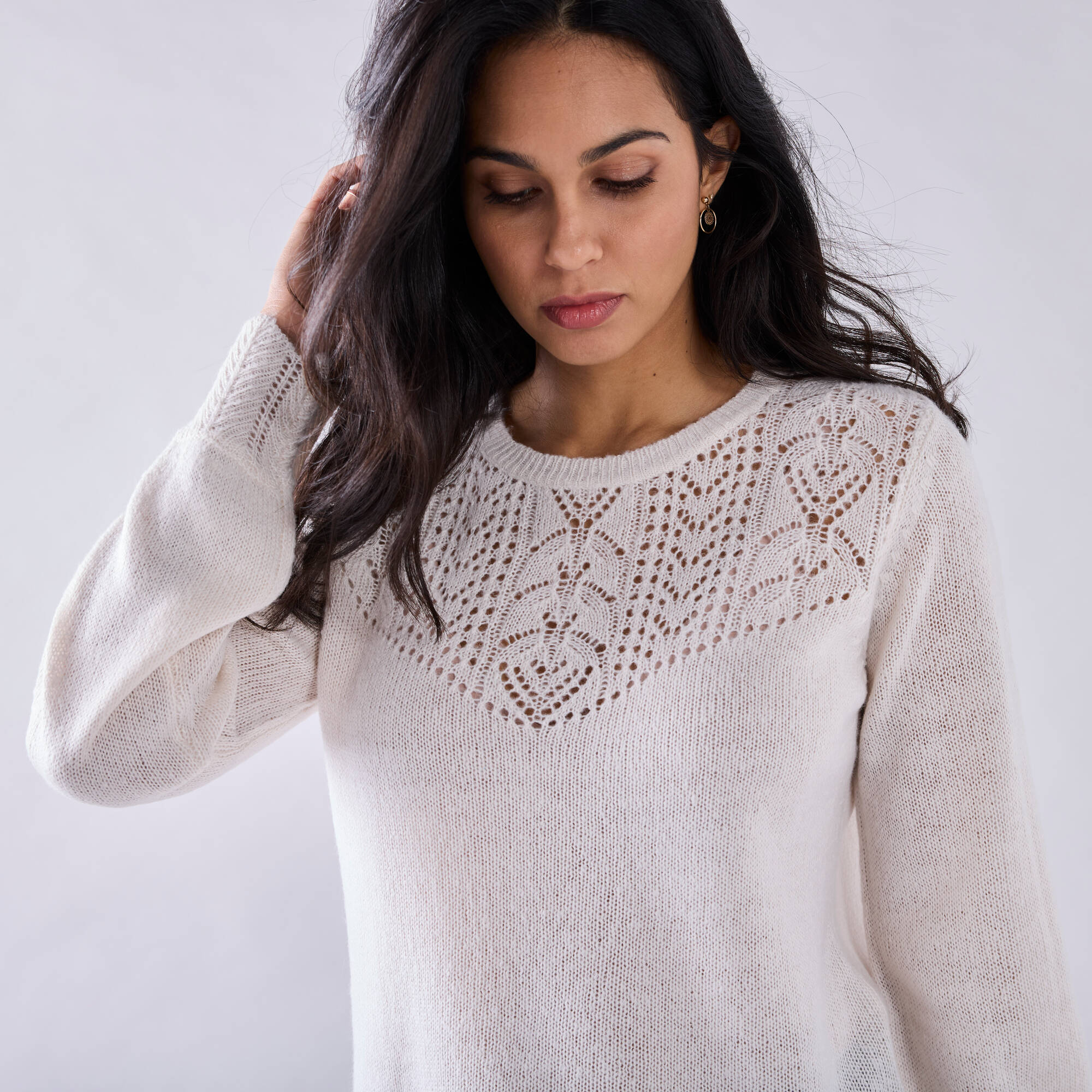 Pull col rond maille ajourée, toucher doux