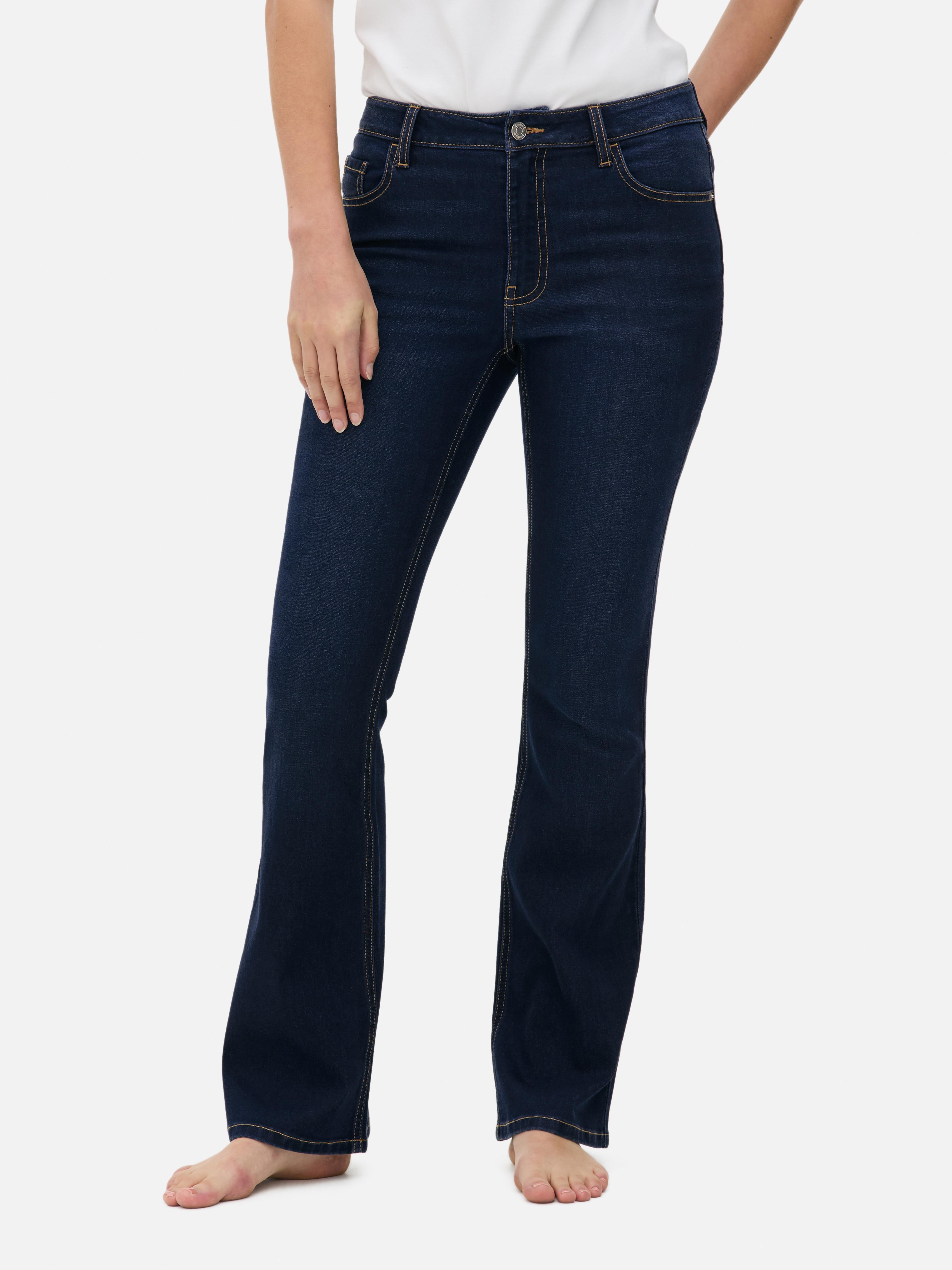 MAJOR FIND | Mid-Rise Flared Jeans