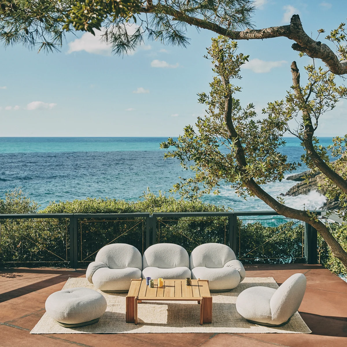 Gubi - Pacha Outdoor Sofa