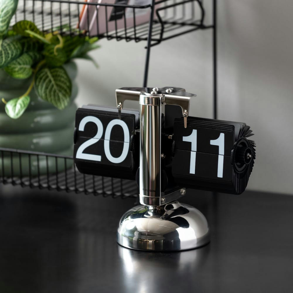 NO CASE - Horloge à poser small flip métal argent