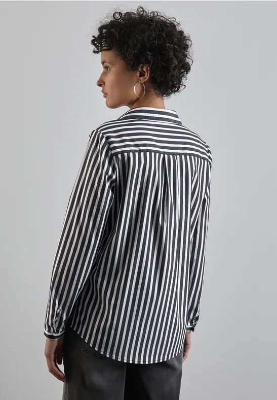 Gestreifte Business-Bluse