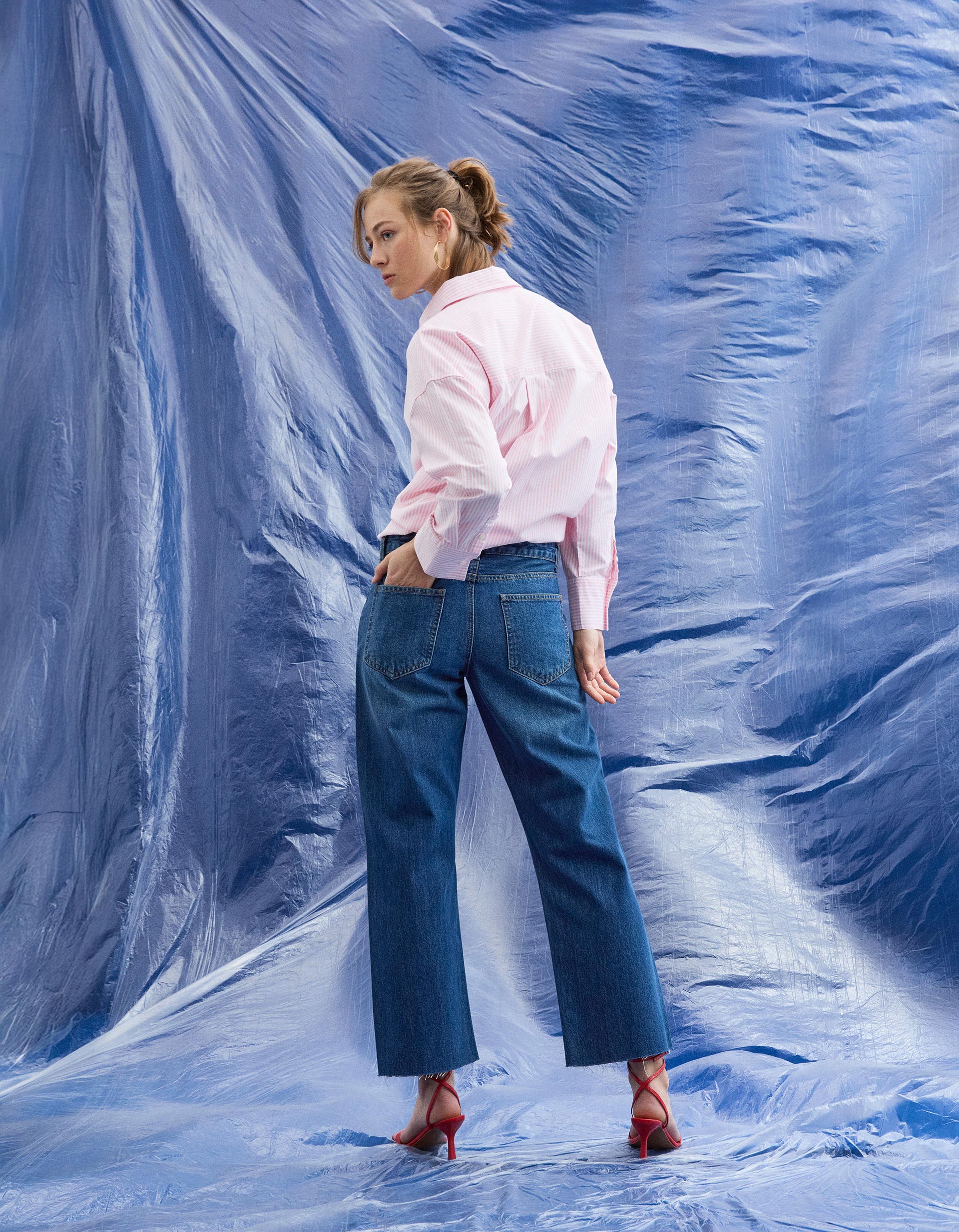 Calças de Ganga Cropped 'Straight Fit', Mulher, Azul Escuro