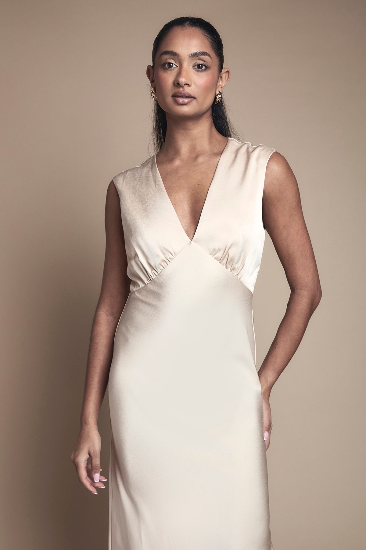 Oasis Champagne Satin Open Back Detail Maxi Bridesmaid Dress