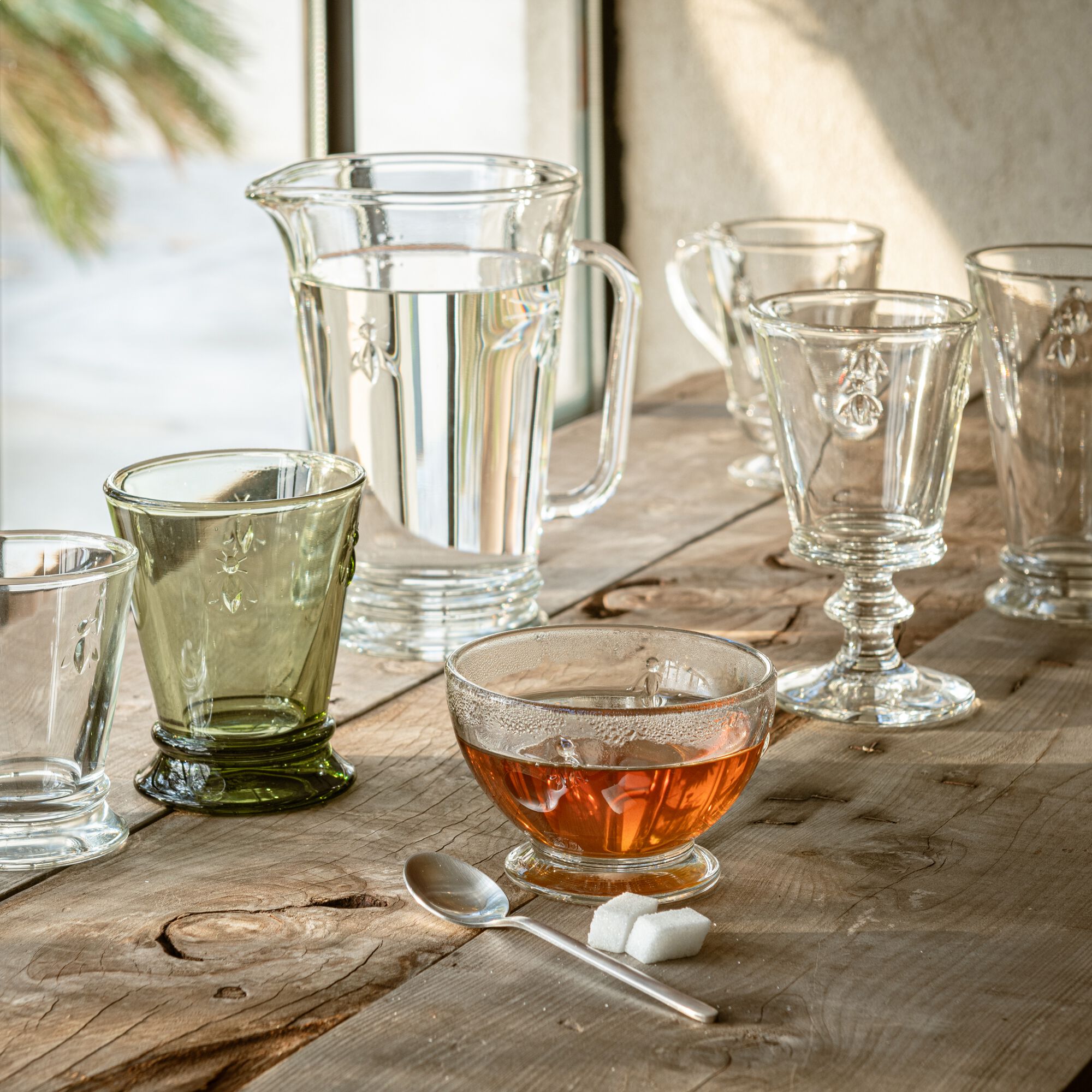 ABEILLE - Verre à vin en verre pressé 24cl - transparent