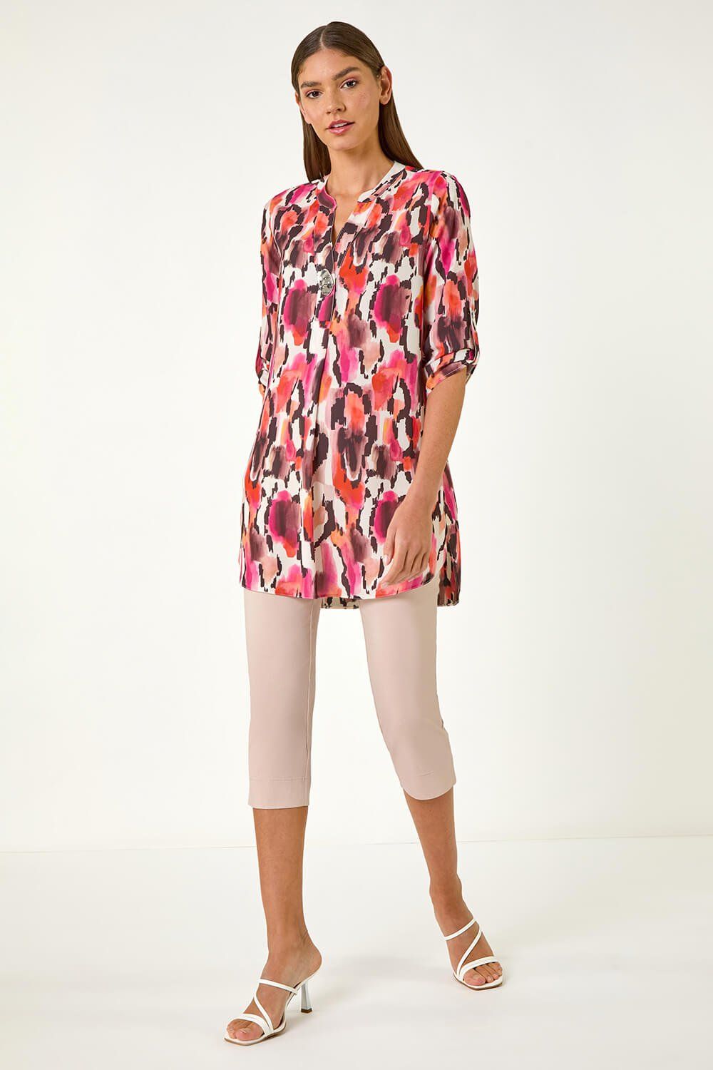 Roman Abstract Print V-Neck Button Top