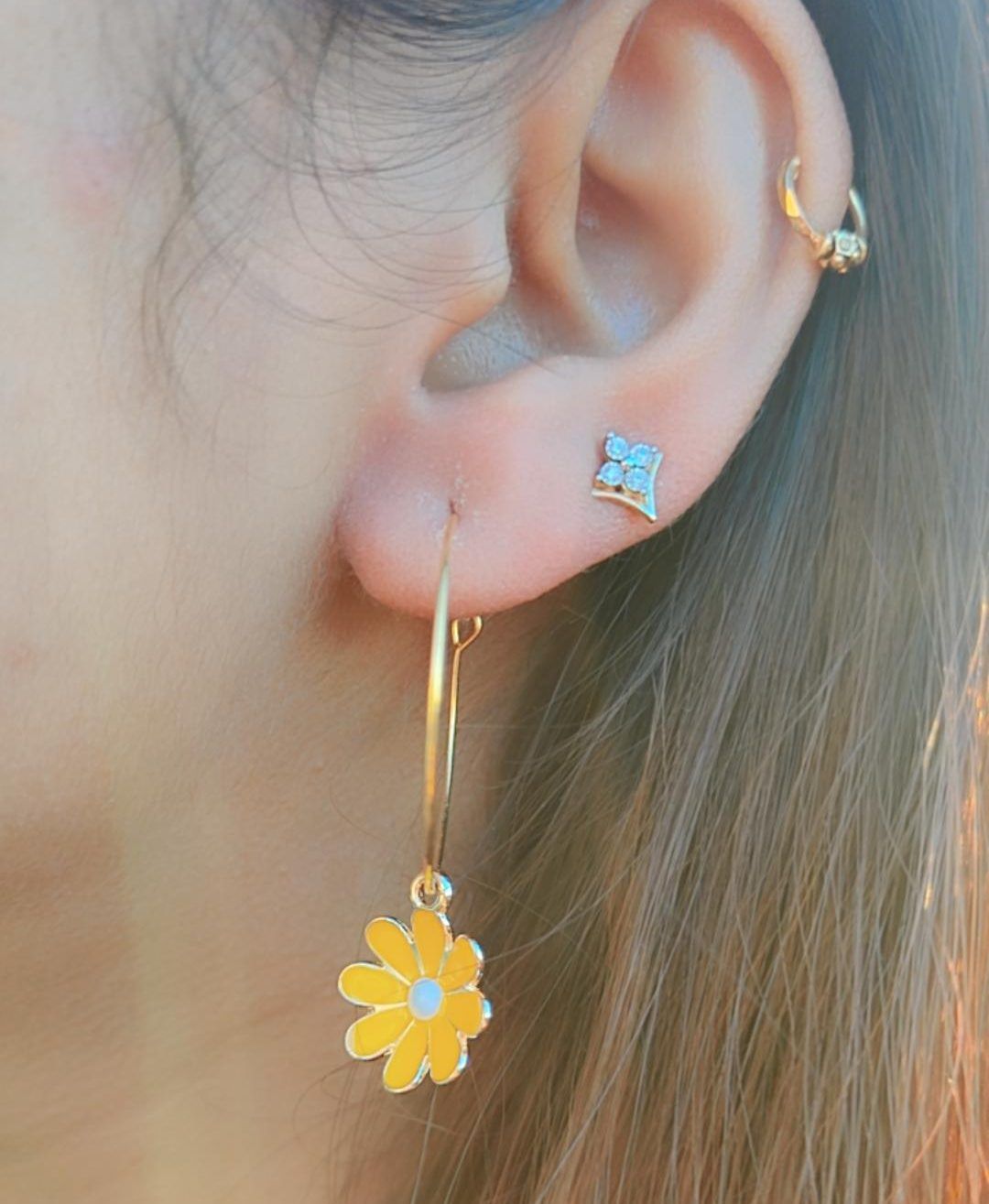 The Colourful Aura Sunflower Charm Floral Colourful Hoop Earring