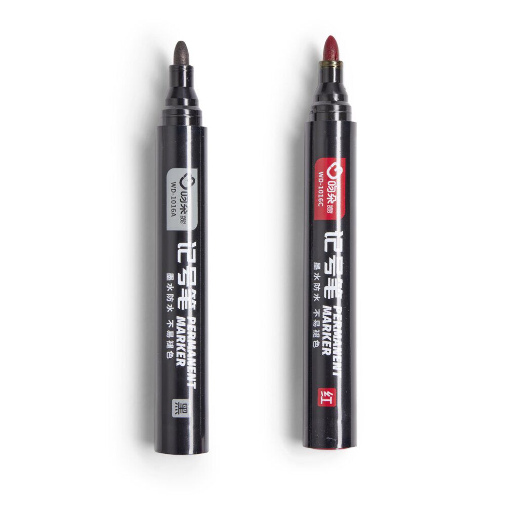 Lot de 2 marqueurs rouge et noir