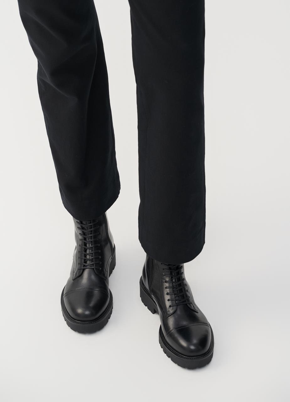 Kenova Boots
