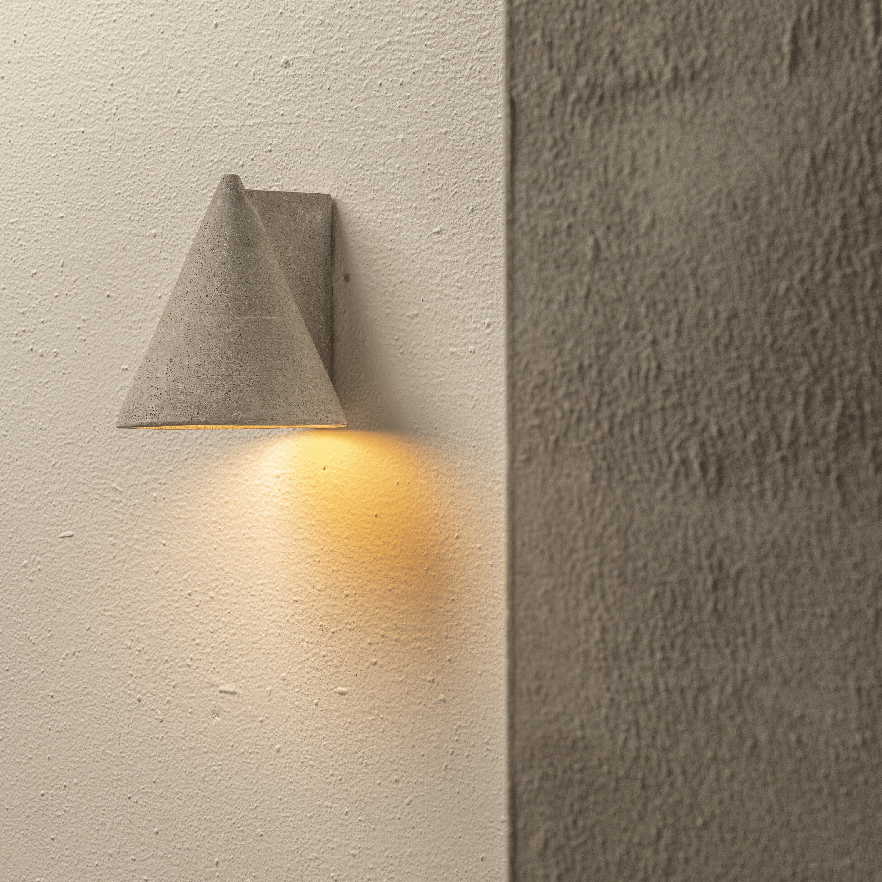 Serax - Thijs Prinsen - Primary Shape Wandlamp - H 16 cm - Concrete