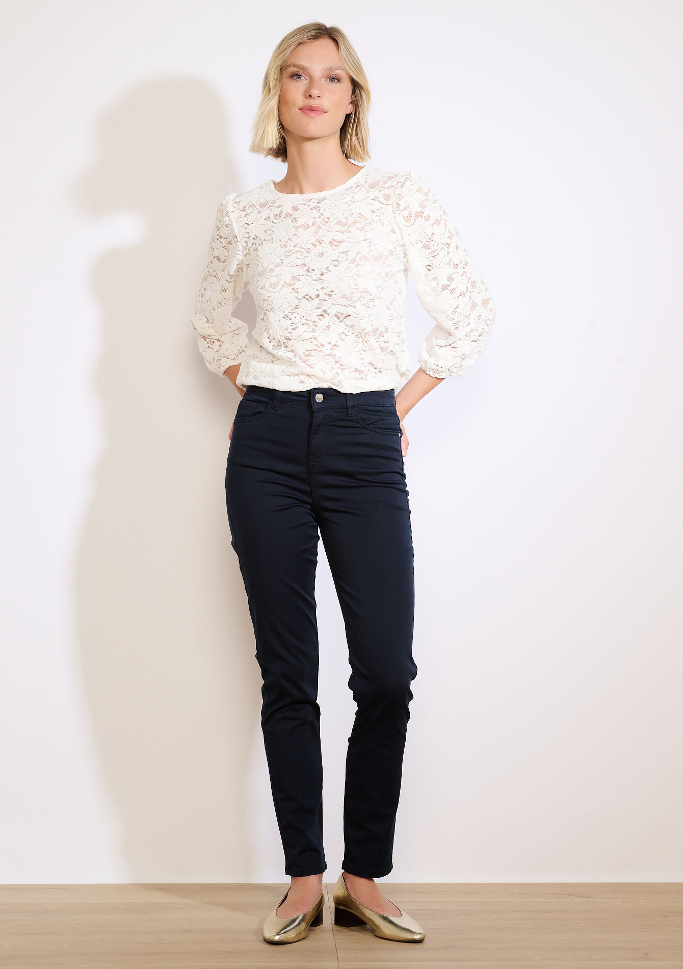 Slim fit broek met hoge taille