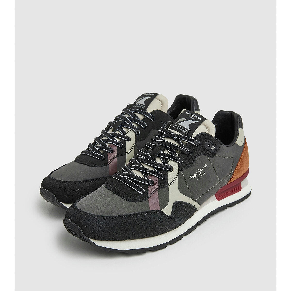 Baskets  Brit Print
