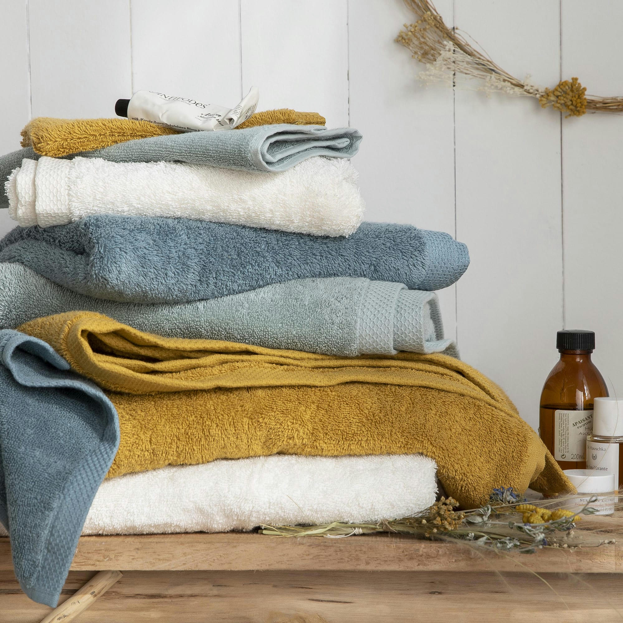 AQUA - Peignoir de bain uni en coton gris Plume M