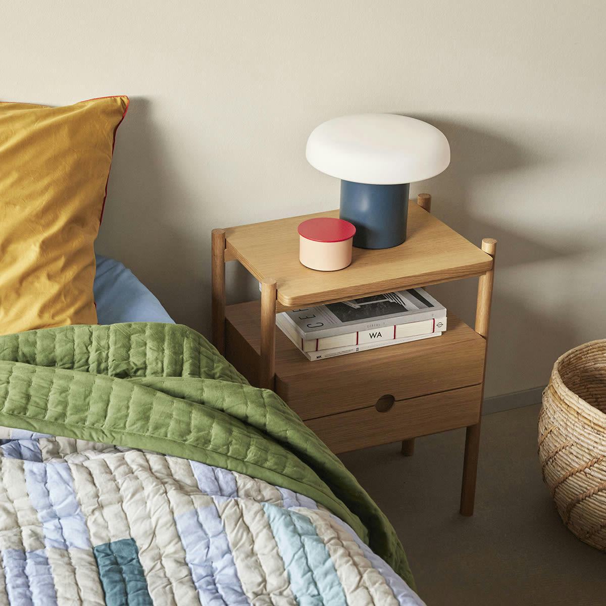 APPEAL - Tables de chevet en mdf, placage de chêne et bois de chêne naturel