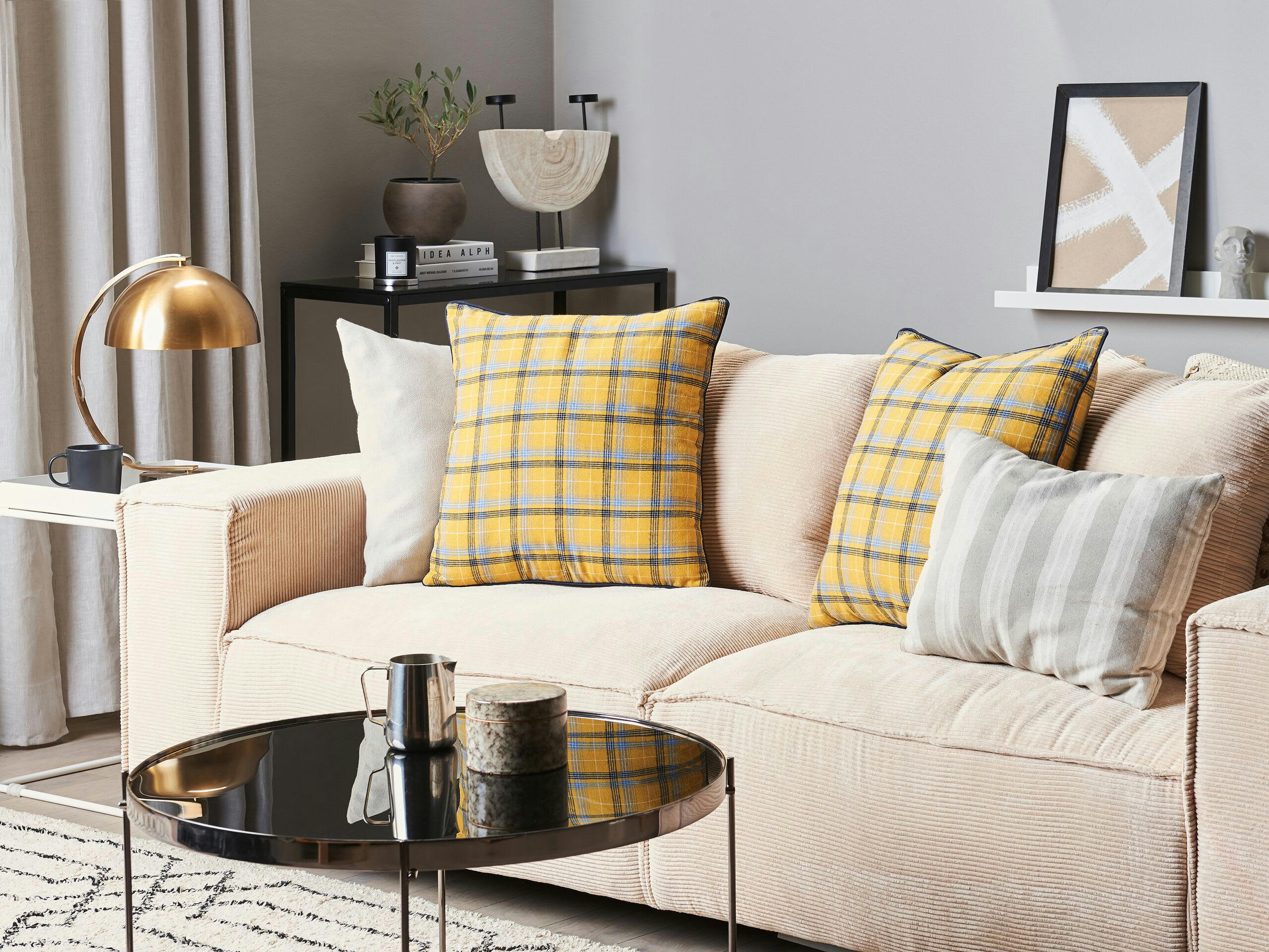 DICENTRA - Lot de 2 coussin décoratifs en tissu jaune 45x6cm