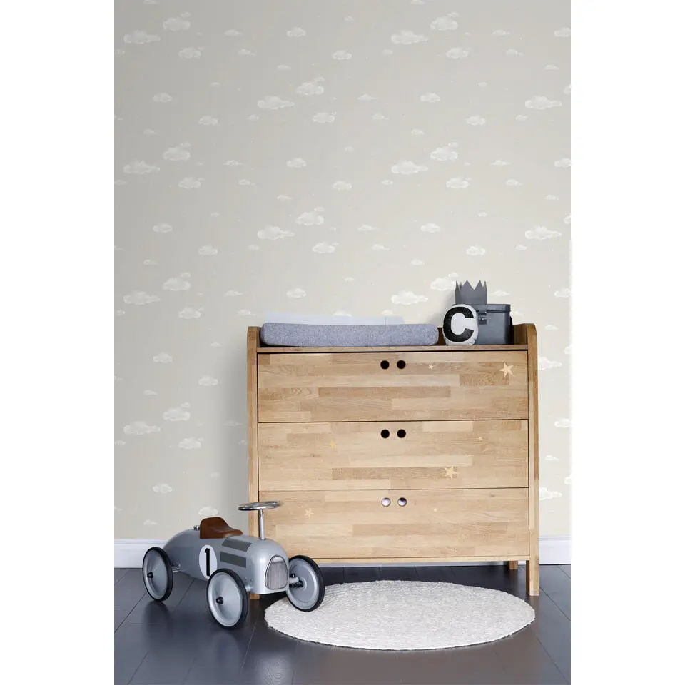 Sanders & Sanders behang wolkjes beige en wit - 53 cm x 10 m