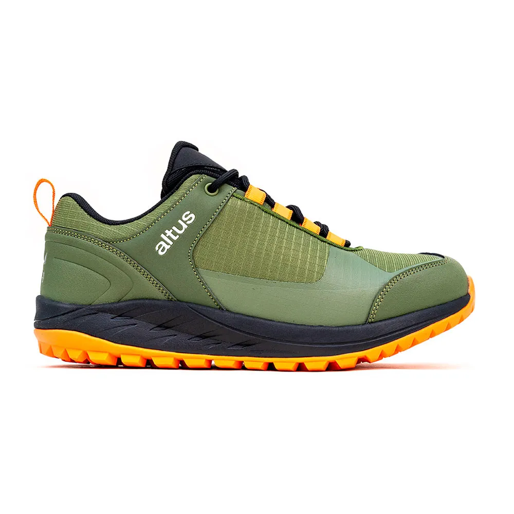 Altus Moncayo hiking shoes