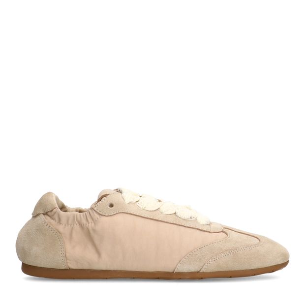 Beige sneakers met kanten veters