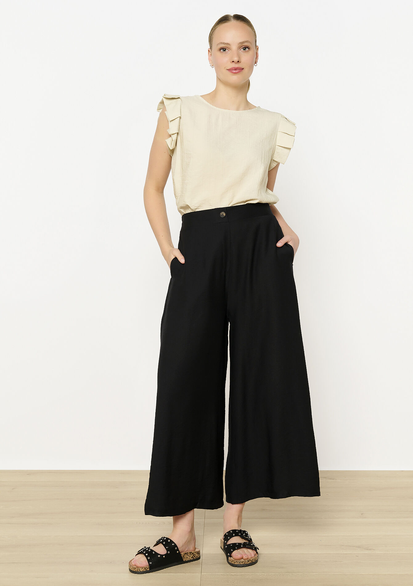 Wijde en luchtige broek