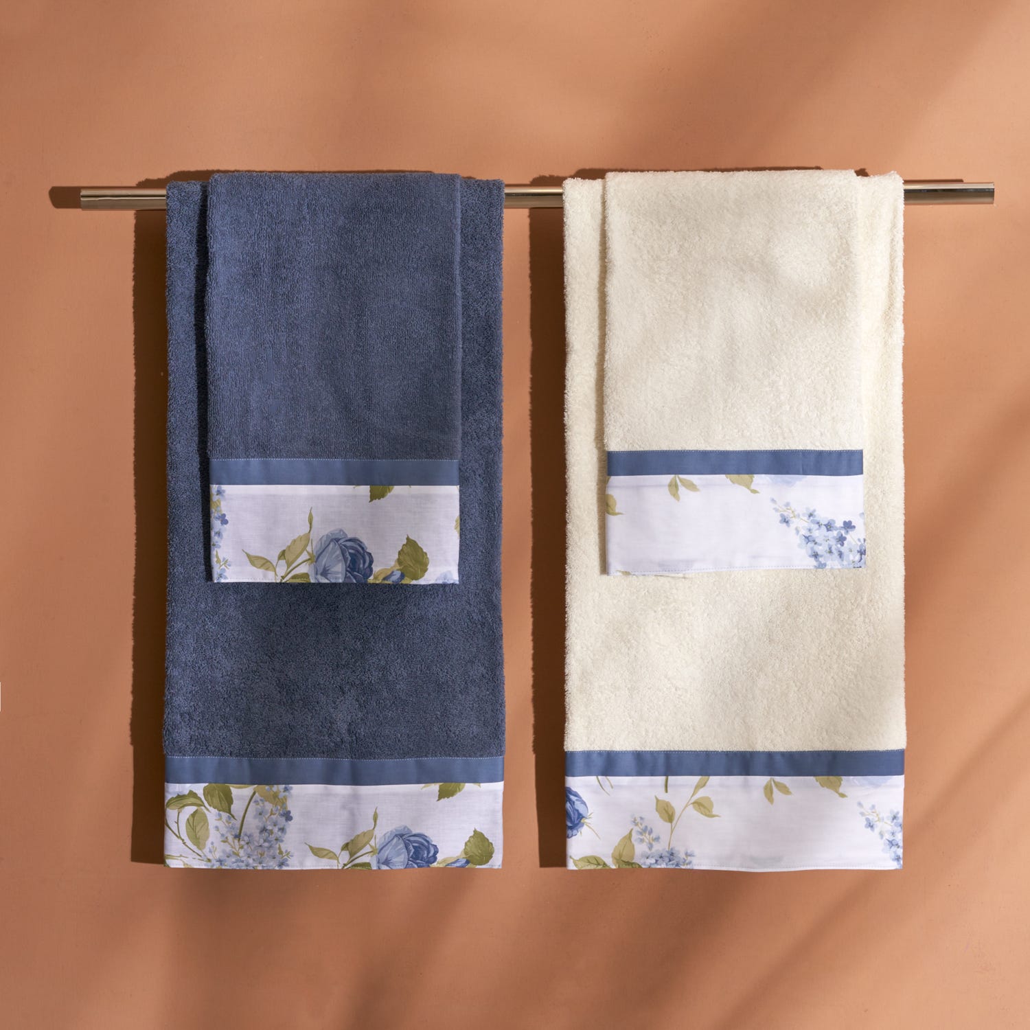 Set 4 asciugamani Giulietta blu Biancoperla