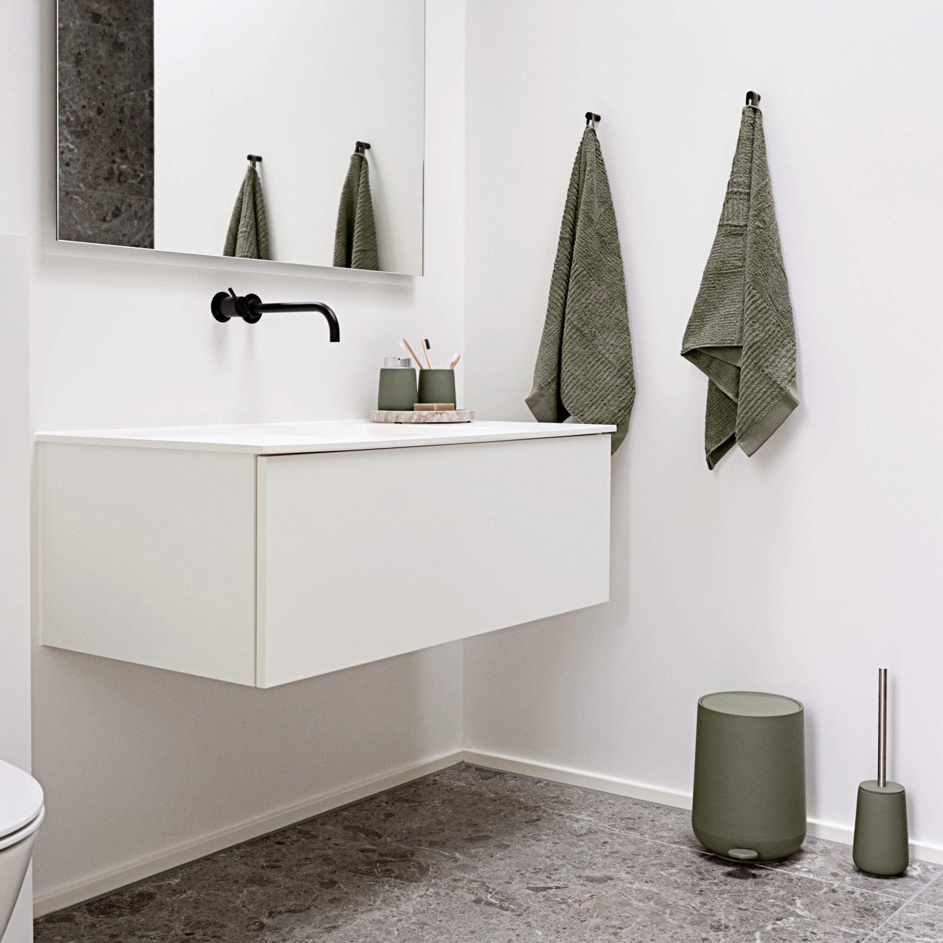 Zone Denmark Nova Toiletborstel met Houder - Olijfgroen