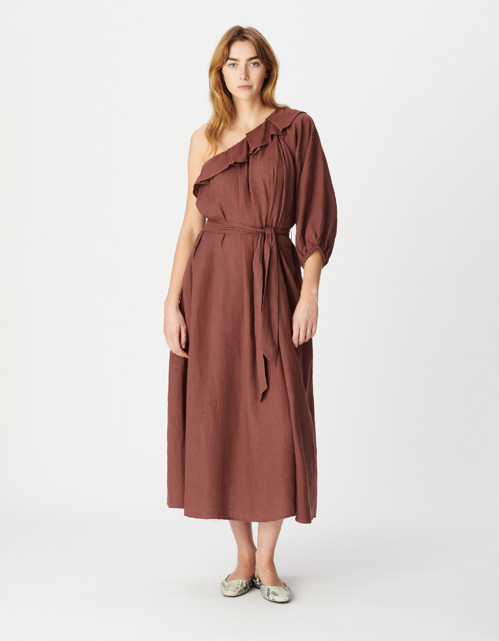Robe midi asymétrique magnum lin à volant Femme