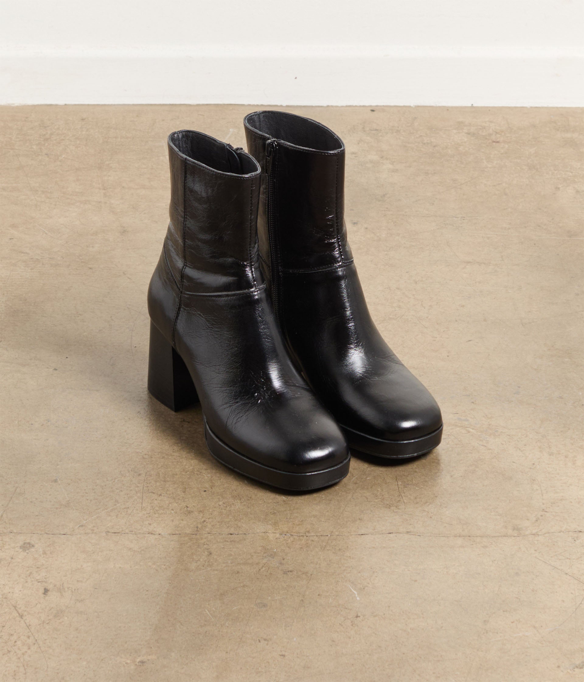 Boots en cuir noir India