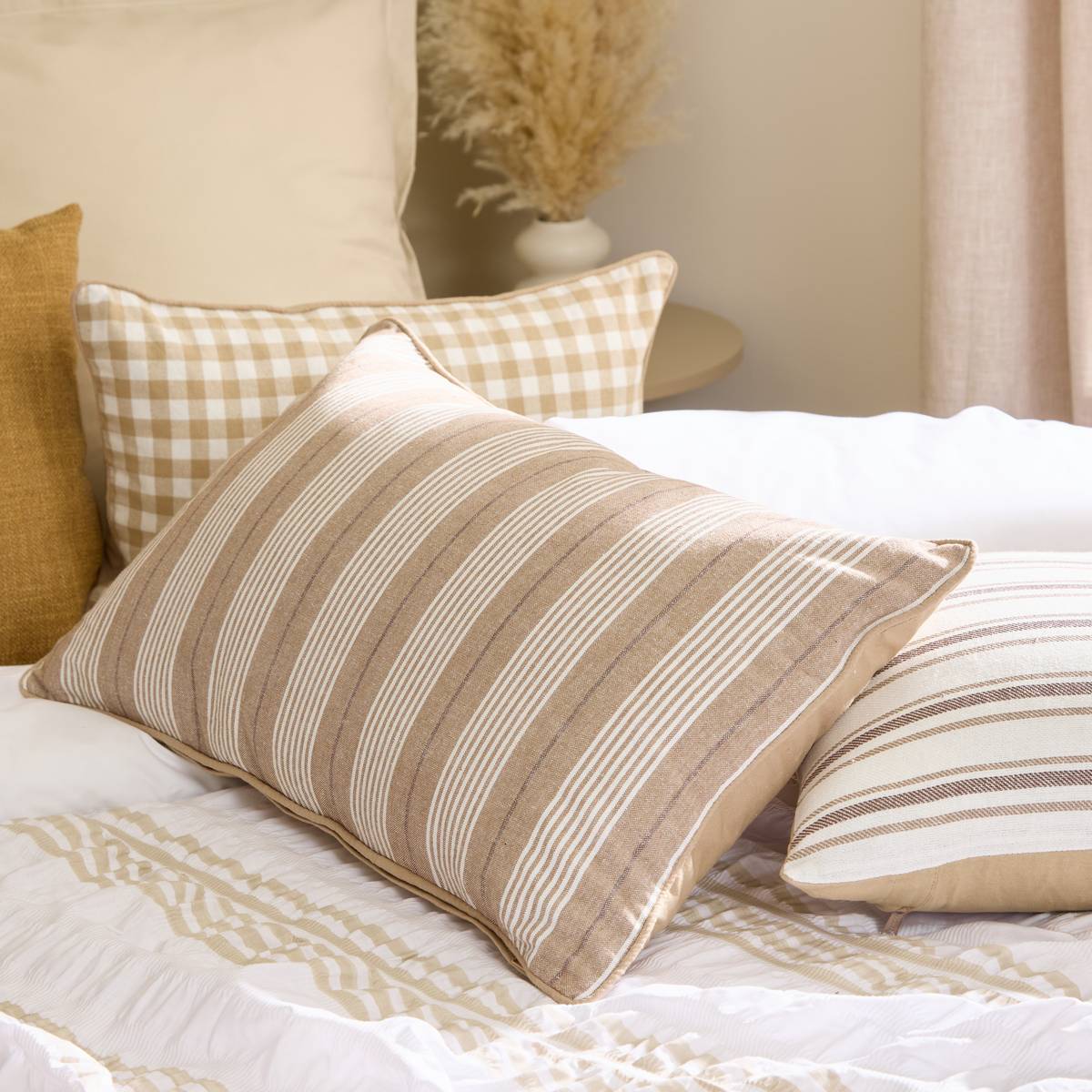 Cushion "Groove" Beige Linen, 58x38 cm