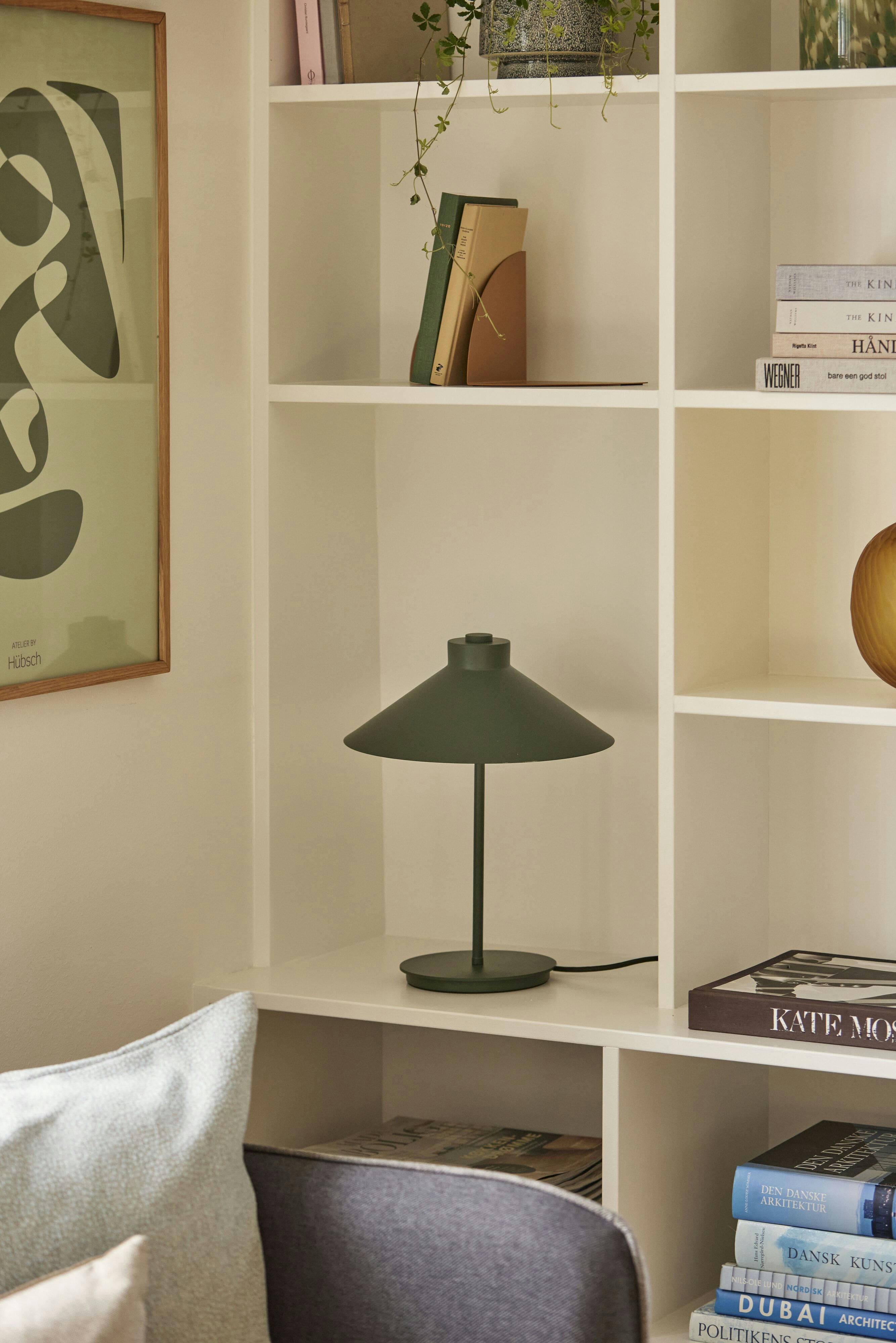 SHAPE - Lampe de table en métal vert