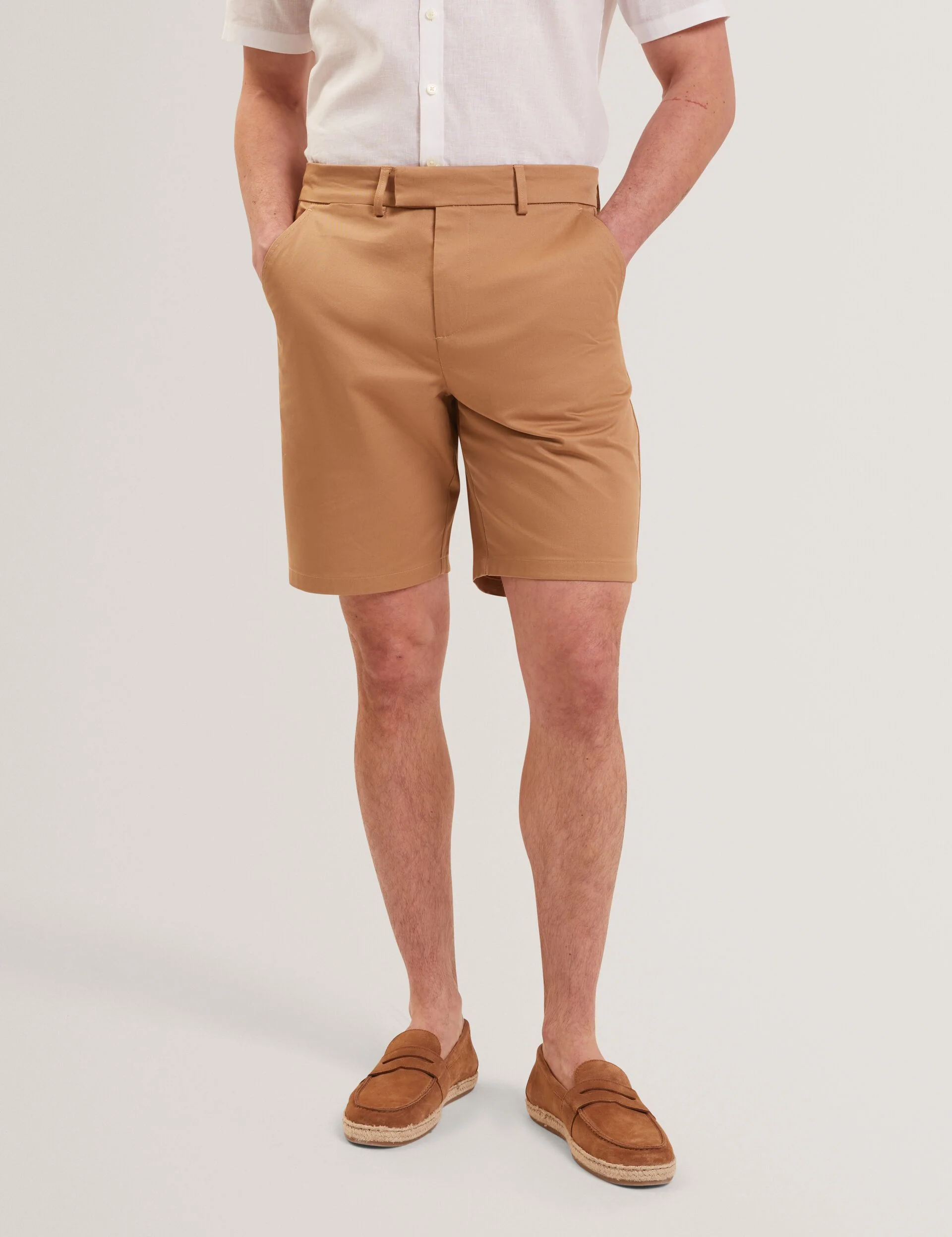LOWETON | TAN