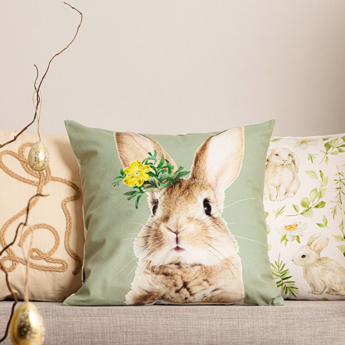 Poszewka BRUCE z motywem królika pistacjowa 45x45 cm