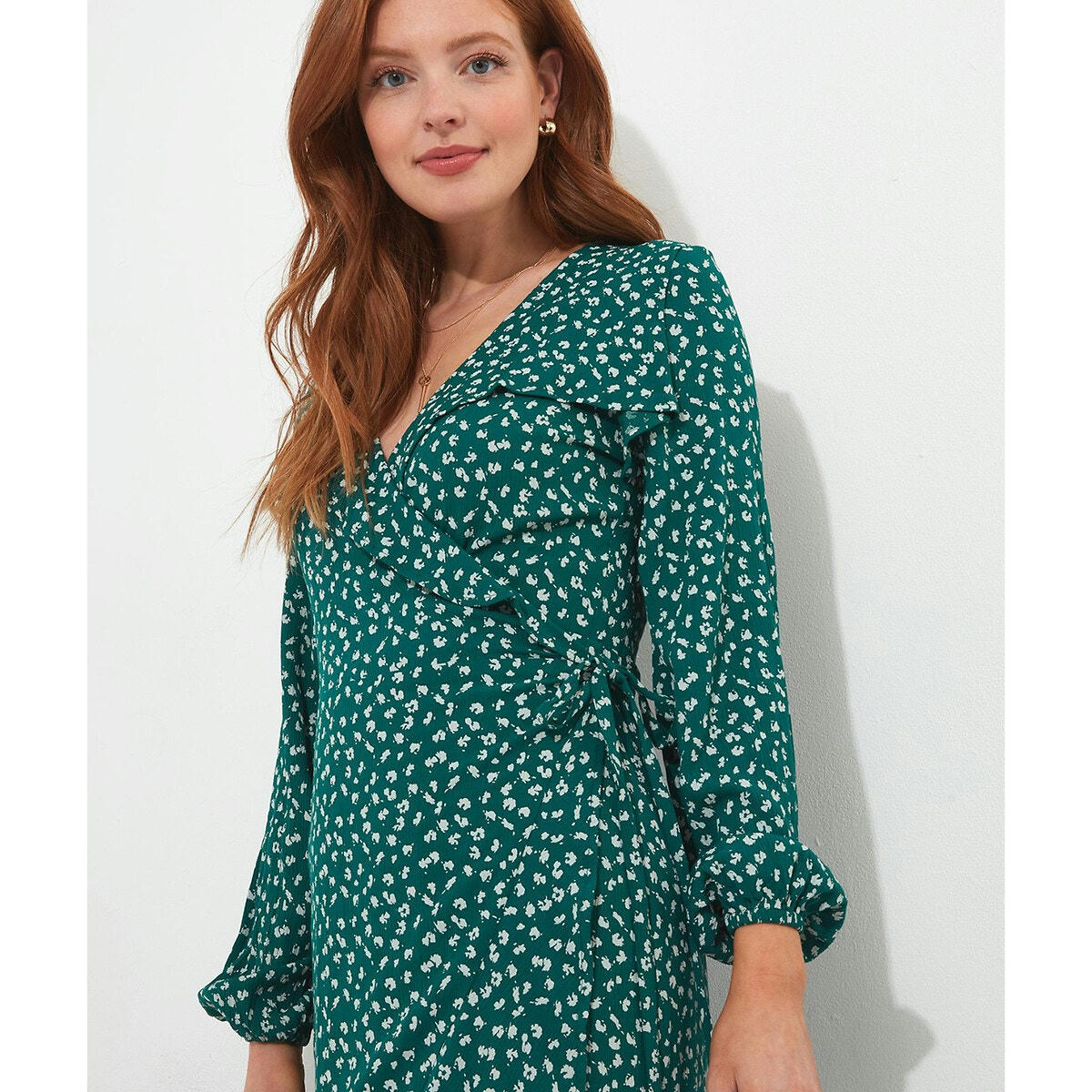 Robe midi col croisé imprimée
