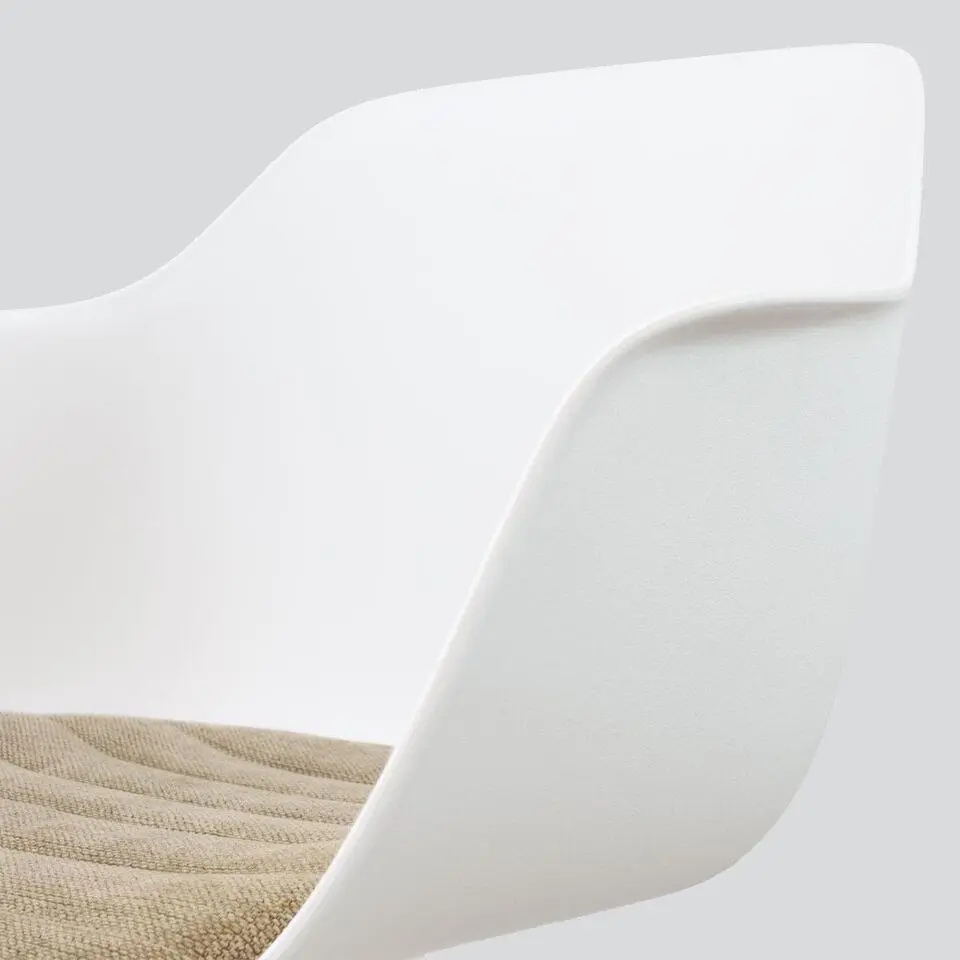 Nolon Nola-Liz Eetkamerstoel Wit met Nougatbruin Zitkussen Zwart Onderstel