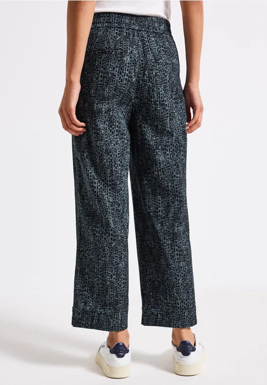 Casual Fit Snake Print Hose