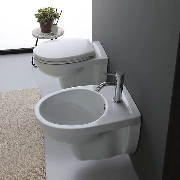 Ensemble De Sanitaires Bidet   Wc Suspendus En Céramique Blanche - Cipro