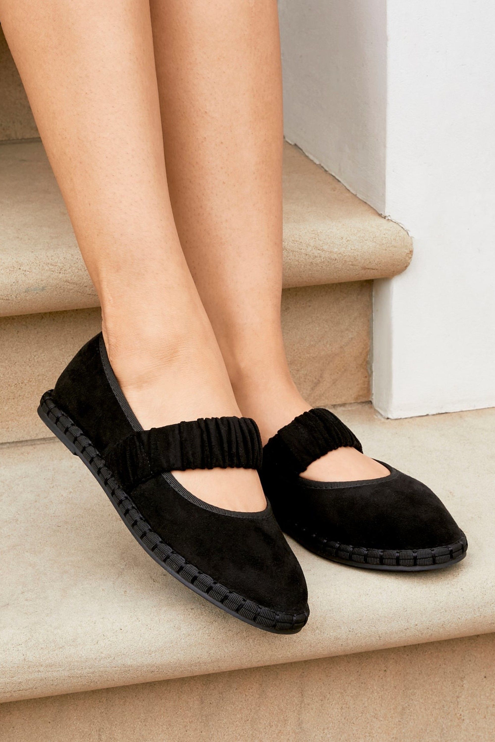 Linzi Lorella Black Faux Suede Mary Jane Pumps