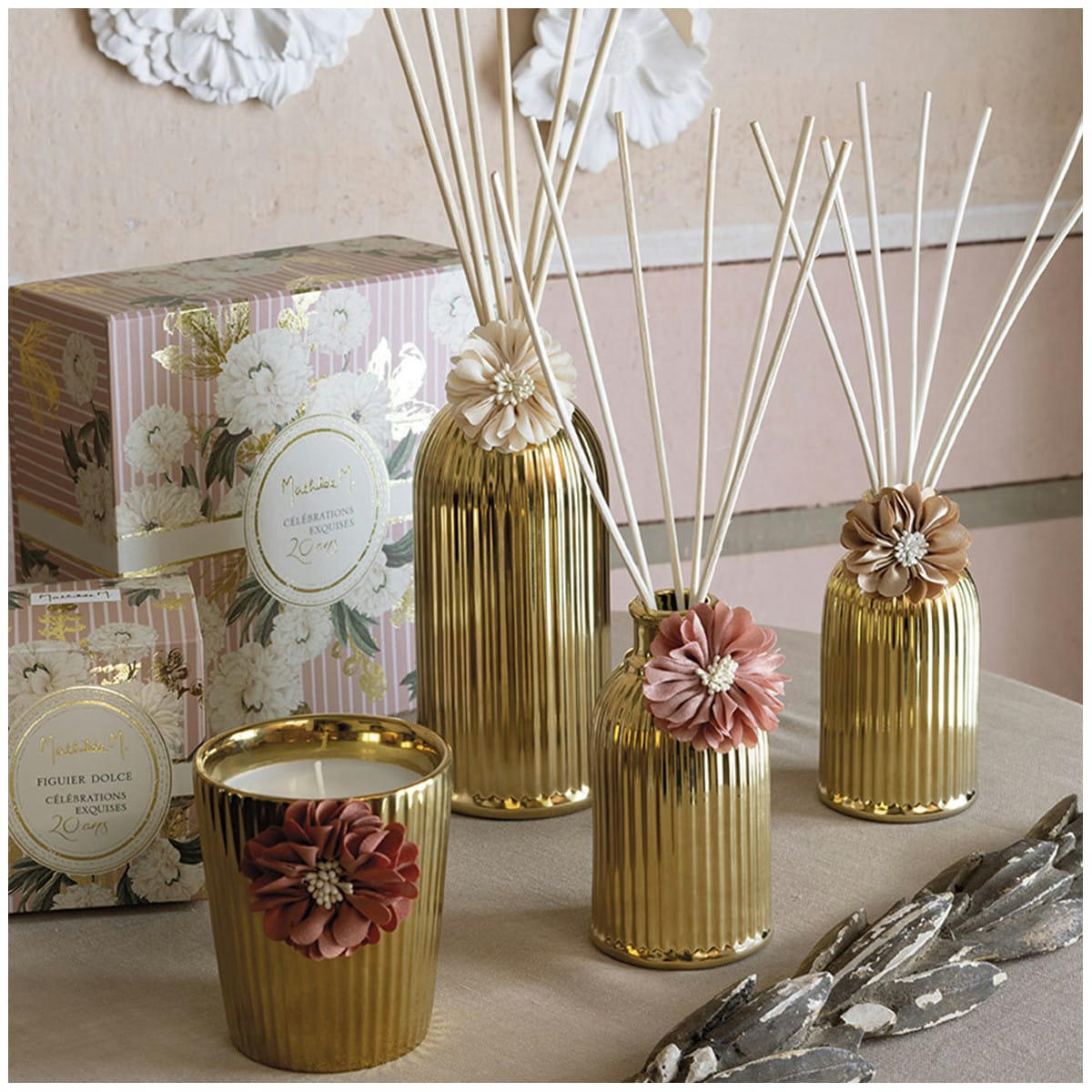 CÉLÉBRATIONS EXQUISES - Bougie parfumée 260 g - Marquise